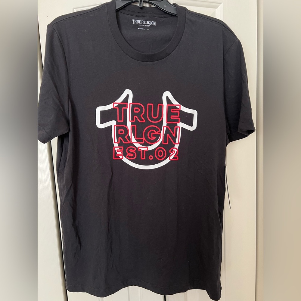 True Religion t shirt for men. Size M. Brand new.